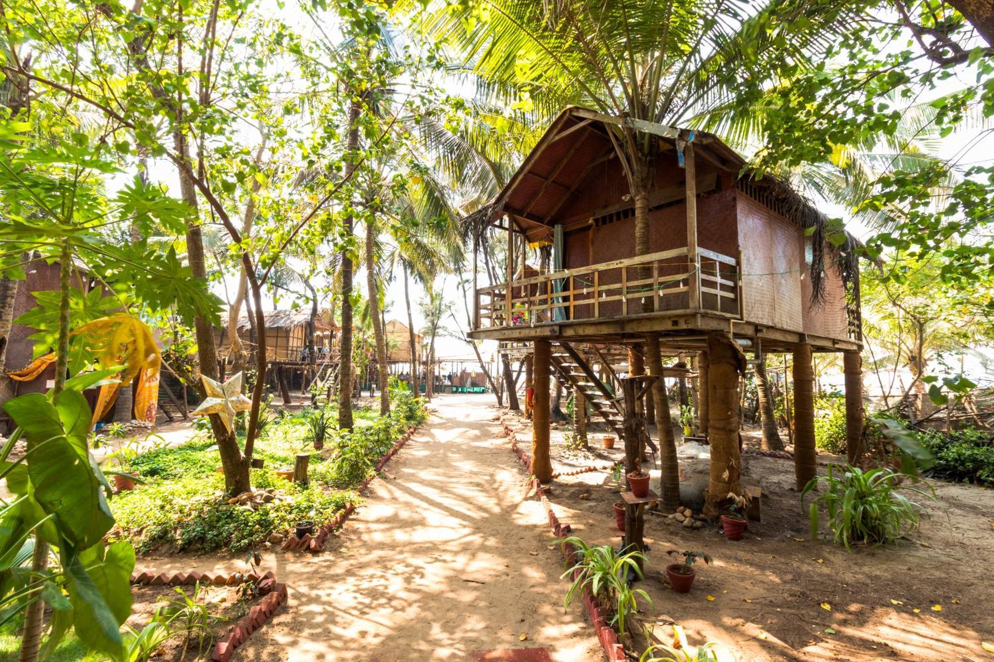 Goan Cafe N Resort Morjim Exterior foto